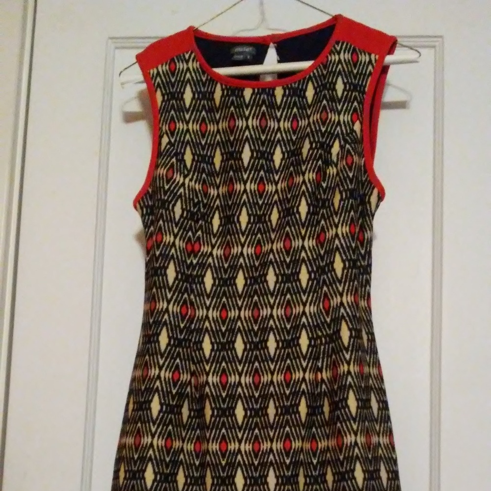 Open back Geo design dress